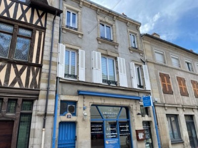 APPARTEMENT T3 A LOUER - AUTUN - 91,1 m2 - 510 € charges comprises par mois