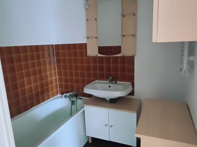 APPARTEMENT T3 A LOUER - CHALON SUR SAONE - 62,33 m2 - 662 € charges comprises par mois
