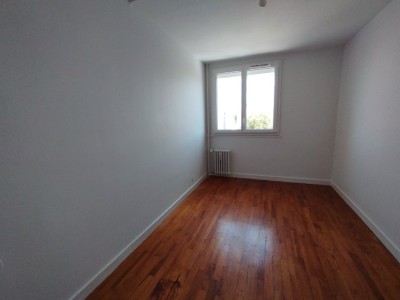 APPARTEMENT T3 A LOUER - CHALON SUR SAONE - 49 m2 - 540 € charges comprises par mois