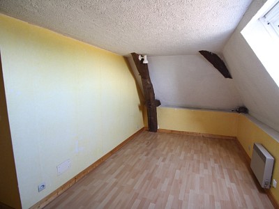 APPARTEMENT T3 A LOUER - DEMIGNY - 60,68 m2 - 520 € charges comprises par mois