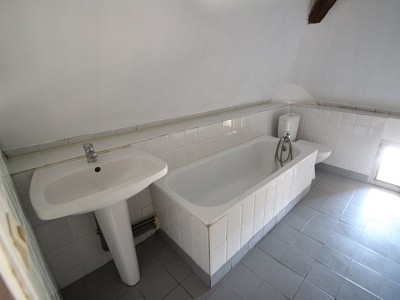 APPARTEMENT T3 A LOUER - DEMIGNY - 60,68 m2 - 520 € charges comprises par mois