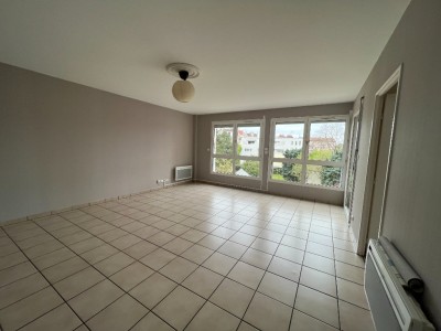 APPARTEMENT T3 A LOUER - DIJON - 81 m2 - 845 € charges comprises par mois