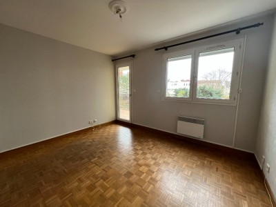 APPARTEMENT T3 A LOUER - DIJON - 81 m2 - 845 € charges comprises par mois