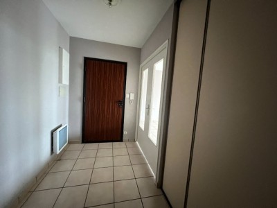 APPARTEMENT T3 A LOUER - DIJON - 81 m2 - 845 € charges comprises par mois