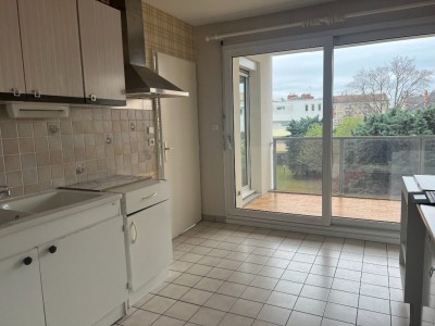 APPARTEMENT T3 A LOUER - DIJON - 81 m2 - 845 € charges comprises par mois