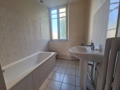 APPARTEMENT T3 A LOUER - DIJON - Rue du Docteur Chaussier - 70 m2 - 782 € charges comprises par mois