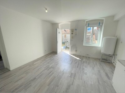 APPARTEMENT T3 A LOUER - GUEUGNON - 78,9 m2 - 606 € charges comprises par mois