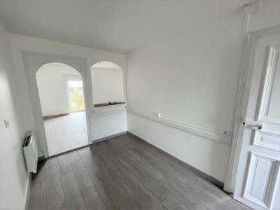APPARTEMENT T3 A LOUER - LE BREUIL - 51 m2 - 550 € charges comprises par mois