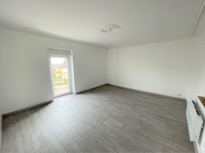 APPARTEMENT T3 A LOUER - LE BREUIL - 51 m2 - 550 € charges comprises par mois