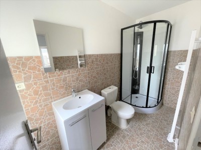 APPARTEMENT T3 A LOUER - LE BREUIL - 51 m2 - 550 € charges comprises par mois