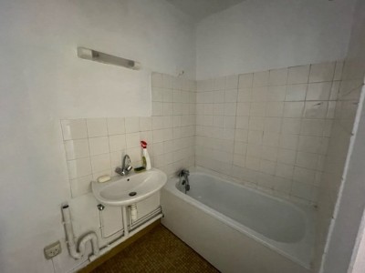APPARTEMENT T3 A LOUER - LE CREUSOT - 58,69 m2 - 470 € charges comprises par mois