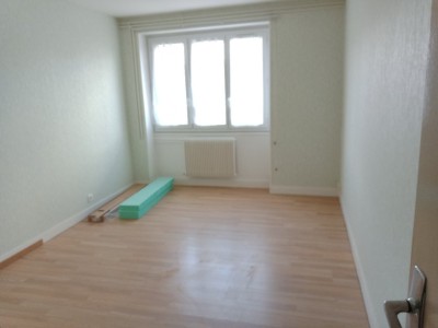 APPARTEMENT T3 A LOUER - PARAY LE MONIAL - 86,19 m2 - 650 € charges comprises par mois