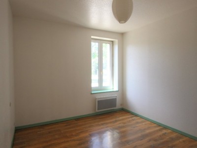 APPARTEMENT T3 A LOUER - PIERRE DE BRESSE - 75 m2 - 570 € charges comprises par mois