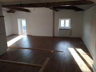 APPARTEMENT T3 - VERDUN SUR LE DOUBS - 57,19 m2 - LOUÉ