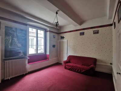 Appartement 2 chambres A VENDRE - AUTUN - 104,39 m2 - 64 900 €