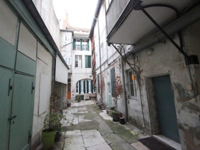 APPARTEMENT T3 A VENDRE - CHALON SUR SAONE - 62,73 m2 - 117900 €