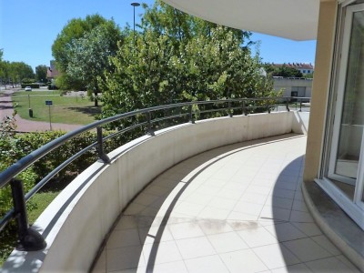 APPARTEMENT TYPE 3 AVEC BALCON ET GARAGE A VENDRE - CHALON SUR SAONE - 63,84 m2 - 145000 €