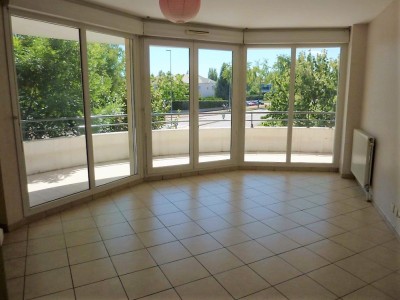 APPARTEMENT TYPE 3 AVEC BALCON ET GARAGE A VENDRE - CHALON SUR SAONE - 63,84 m2 - 145000 €