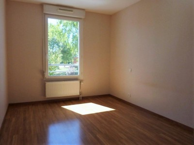 APPARTEMENT TYPE 3 AVEC BALCON ET GARAGE A VENDRE - CHALON SUR SAONE - 63,84 m2 - 145000 €