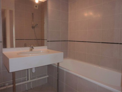 APPARTEMENT TYPE 3 AVEC BALCON ET GARAGE A VENDRE - CHALON SUR SAONE - 63,84 m2 - 145000 €