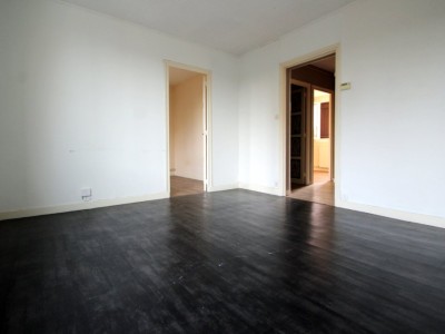 APPARTEMENT T3 A VENDRE - ST REMY - 53,25 m2 - 73000 €