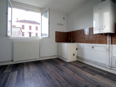 APPARTEMENT T3 A VENDRE - ST REMY - 53,25 m2 - 73000 €