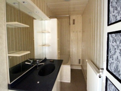 APPARTEMENT T3 A VENDRE - ST REMY - 53,25 m2 - 73000 €