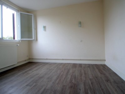 APPARTEMENT T3 A VENDRE - ST REMY - 53,25 m2 - 73000 €