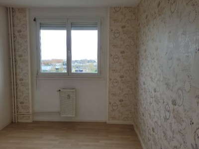 APPARTEMENT T4 A LOUER - CHALON SUR SAONE - 77 m2 - 660 € charges comprises par mois