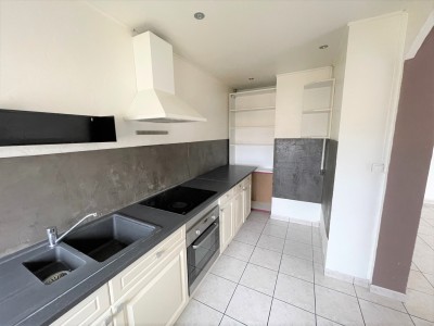 APPARTEMENT T4 A LOUER - CHALON SUR SAONE - 71,61 m2 - 783 € charges comprises par mois