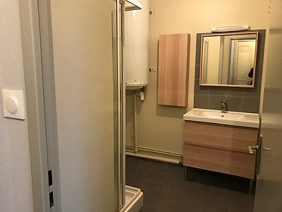 APPARTEMENT T4 A LOUER - EPINAC - 74,7 m2 - 600 € charges comprises par mois