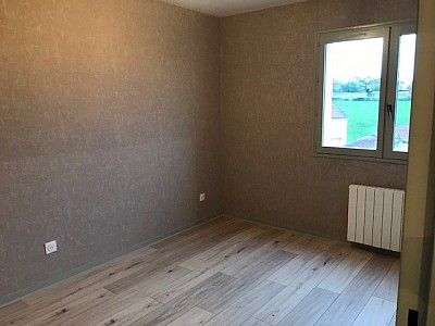 APPARTEMENT T4 A LOUER - EPINAC - 74,7 m2 - 600 € charges comprises par mois