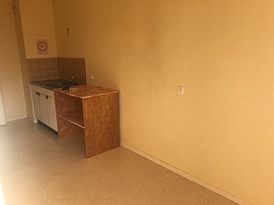 APPARTEMENT T4 A LOUER - EPINAC - 75 m2 - 541 € charges comprises par mois