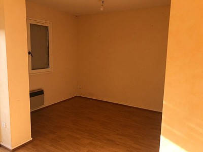 APPARTEMENT T4 A LOUER - EPINAC - 75 m2 - 541 € charges comprises par mois
