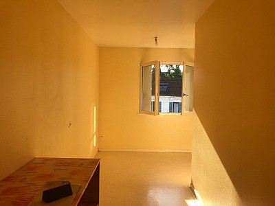 APPARTEMENT T4 A LOUER - EPINAC - 75 m2 - 541 € charges comprises par mois