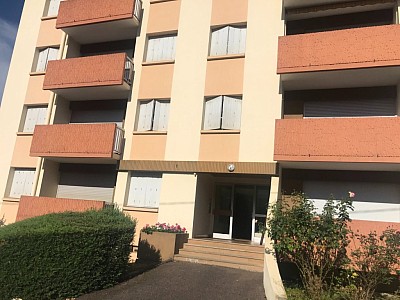 APPARTEMENT T4 A LOUER - EPINAC - 75 m2 - 541 € charges comprises par mois
