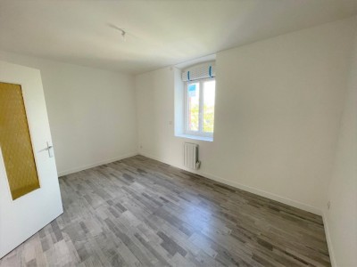 APPARTEMENT T4 A LOUER - GUEUGNON - 78,9 m2 - 606 € charges comprises par mois