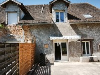 APPARTEMENT T4 A LOUER - ST LOUP DE VARENNES - 102 m2 - 980 &euro; charges comprises par mois