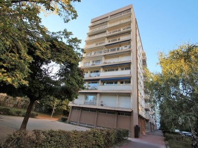 APPARTEMENT TYPE 4 AVEC BALCON A VENDRE - CHALON SUR SAONE - 74,55 m2 - 89900 €