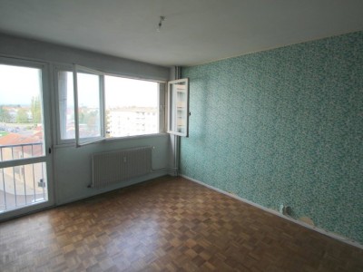 APPARTEMENT T4 A VENDRE - CHALON SUR SAONE - 76,45 m2 - 55000 €