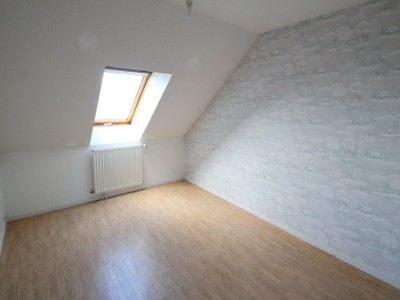 APPARTEMENT T4 A VENDRE - CHALON SUR SAONE - 98,79 m2 - 197600 €