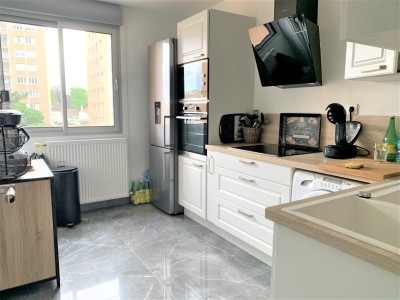 APPARTEMENT T4 A VENDRE - CHALON SUR SAONE - 81,28 m2 - 141200 €