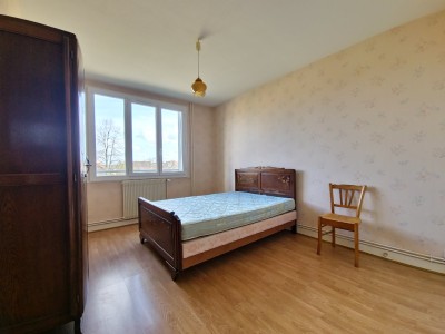 APPARTEMENT T4 A VENDRE - DIGOIN - 72,18 m2 - 60000 €