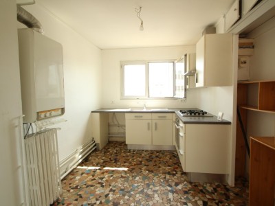 APPARTEMENT T4 A VENDRE - DIJON - 60,64 m2 - 150000 €