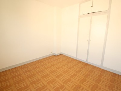 APPARTEMENT T4 A VENDRE - DIJON - 60,64 m2 - 150000 €