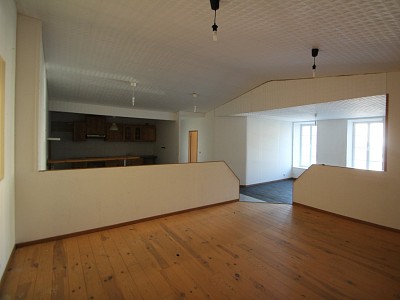 APPARTEMENT 4 CHAMBRES A VENDRE - AUTUN - 167,05 m2 - 67000 €