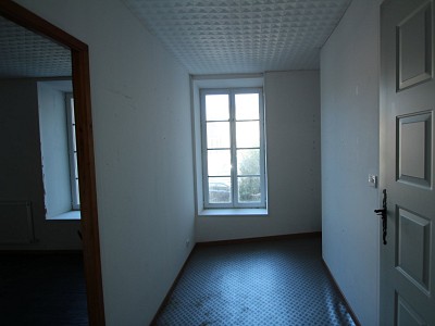 APPARTEMENT 4 CHAMBRES A VENDRE - AUTUN - 167,05 m2 - 67000 €