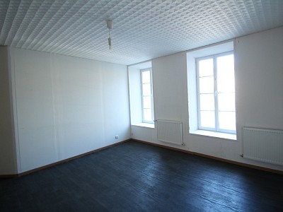 APPARTEMENT 4 CHAMBRES A VENDRE - AUTUN - 167,05 m2 - 67000 €