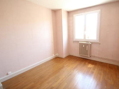 APPARTEMENT T5 A VENDRE - AUTUN - 88 m2 - 74000 €