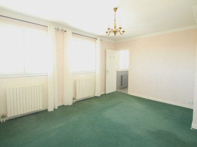 APPARTEMENT T5 A VENDRE - AUTUN - 146 m2 - 269000 €